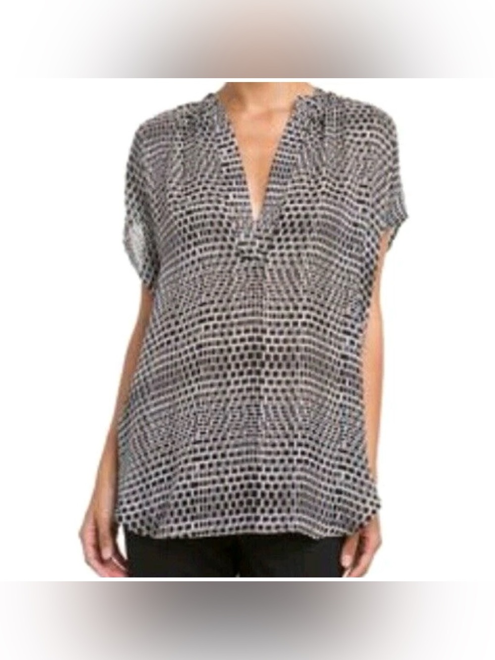 Vince 100% Silk Blouse Top Women XS V-Neck Geo Print Oversized Quiet Luxury Boxy
